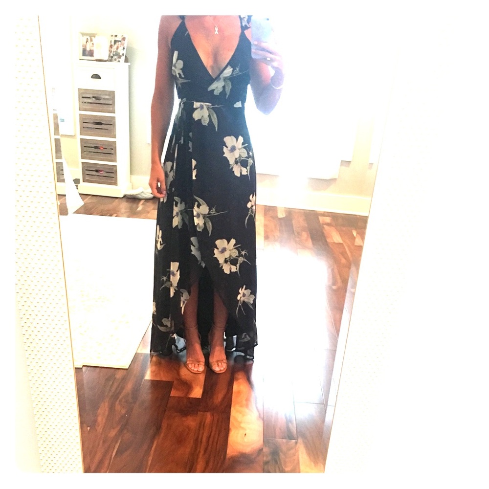 Lulus flowered print wrap dress
